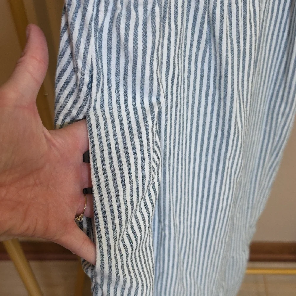 Universal Thread Blue and White Striped Sleeveless Dress - Picture 4 of 7